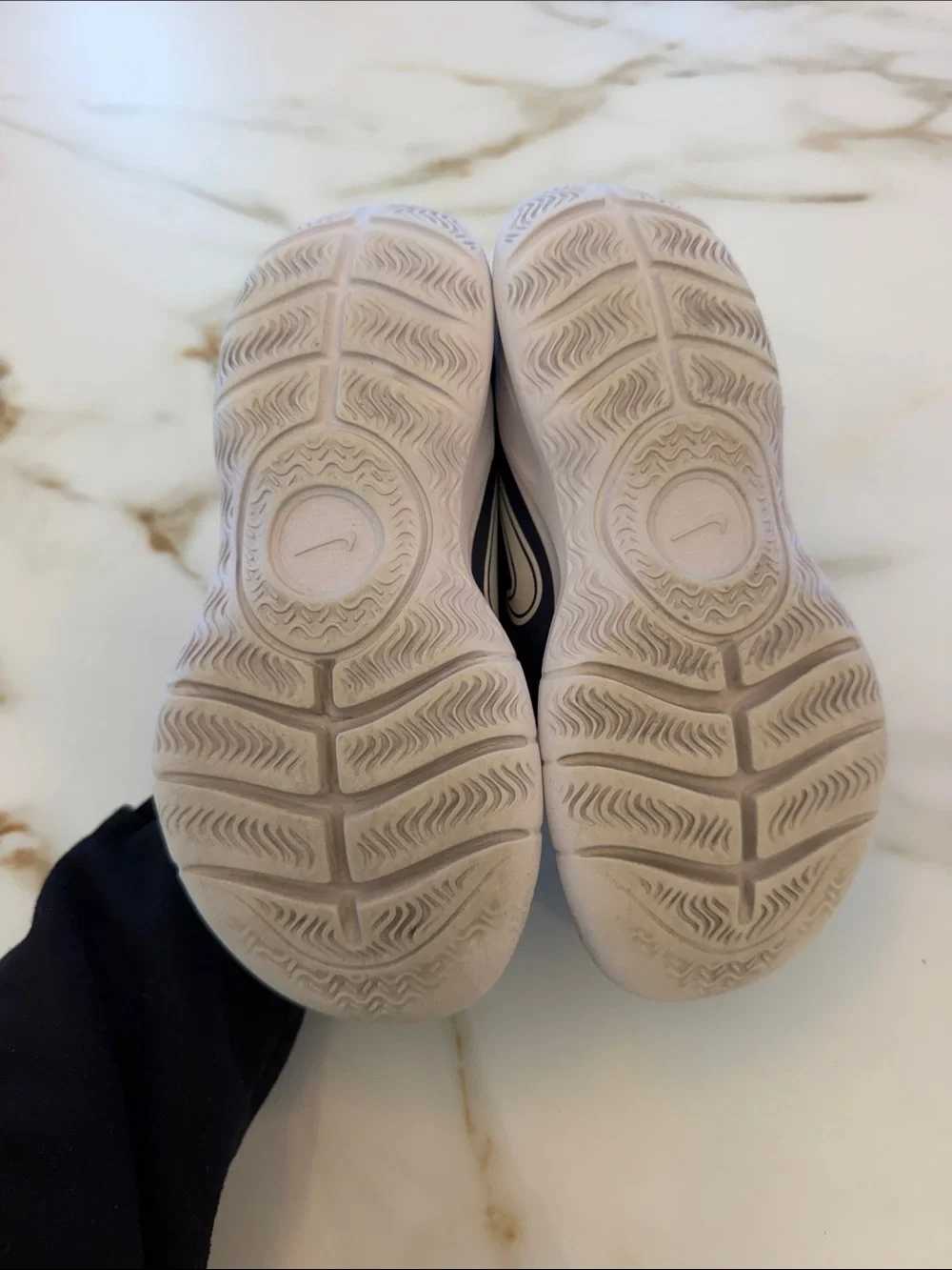 Nike Kids  Slip-On Sneakers 1Y